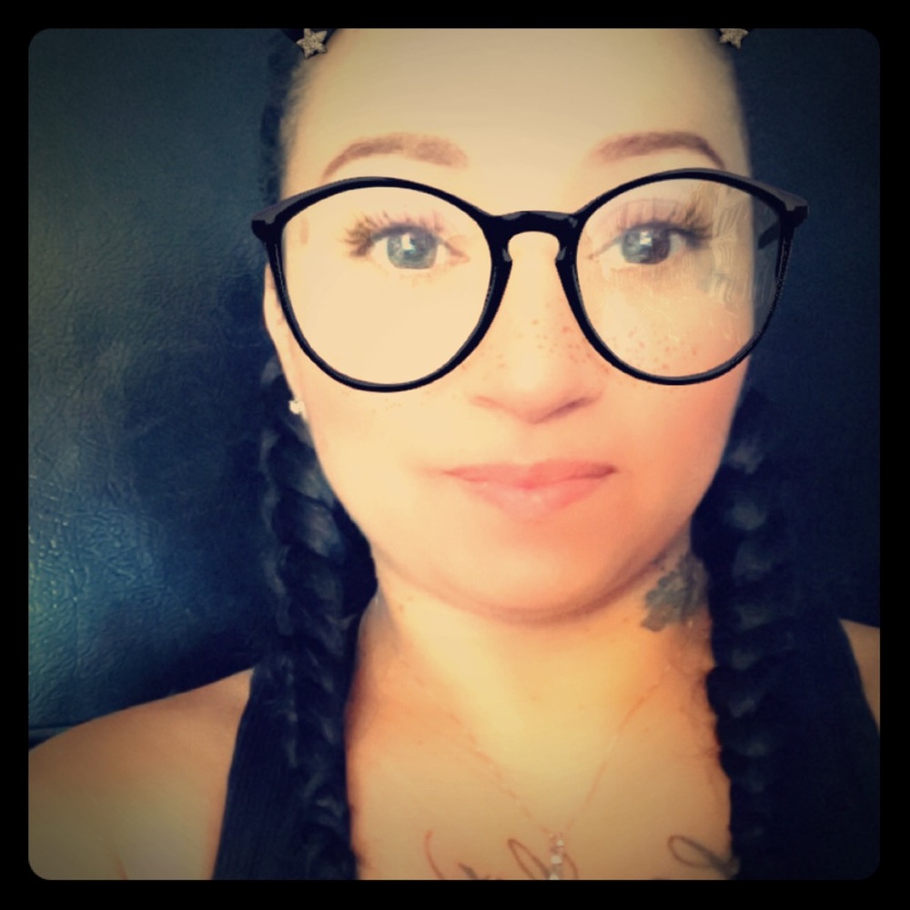 Meet your Posher, Maria